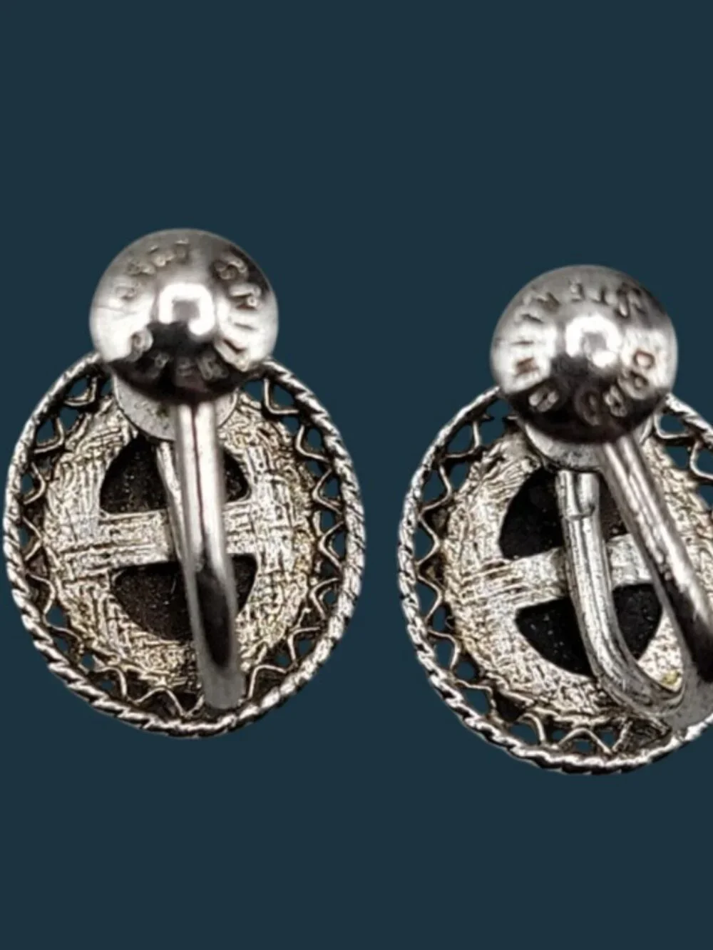 VTG Charles Reis CRCO Sterling Silver Carved Shell Cameo Screw Back Earrings